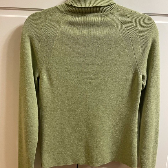 Ann Taylor Loft turtleneck - Picture 2 of 4